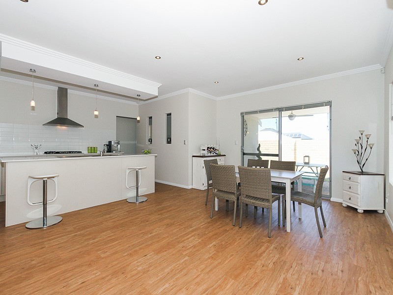 25 Barquentine Avenue, Jindalee WA 6036