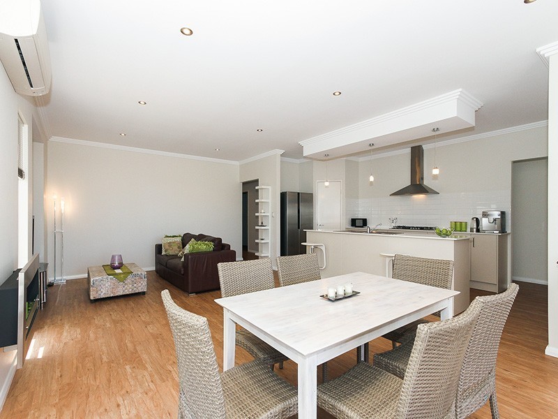 25 Barquentine Avenue, Jindalee WA 6036