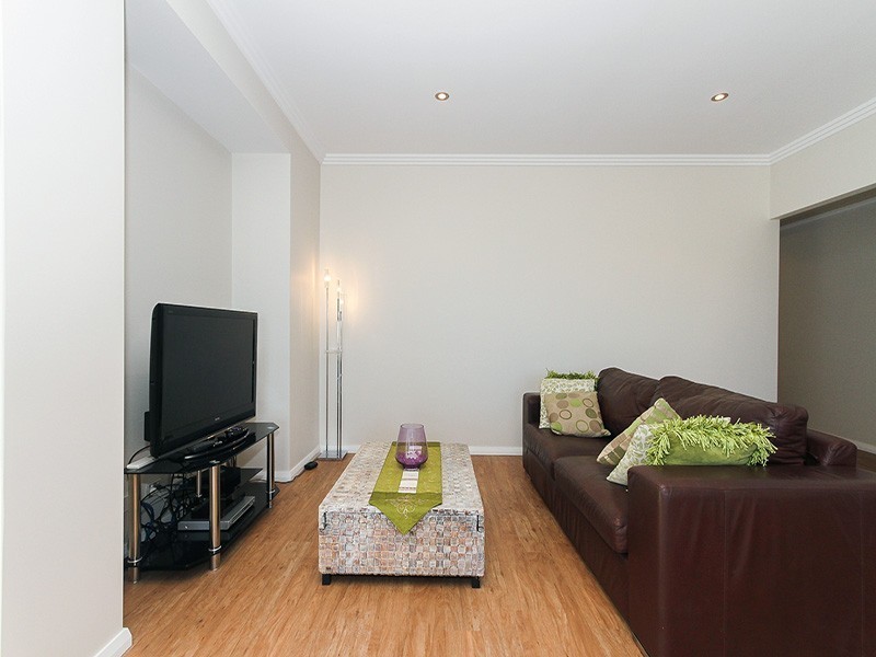 25 Barquentine Avenue, Jindalee WA 6036