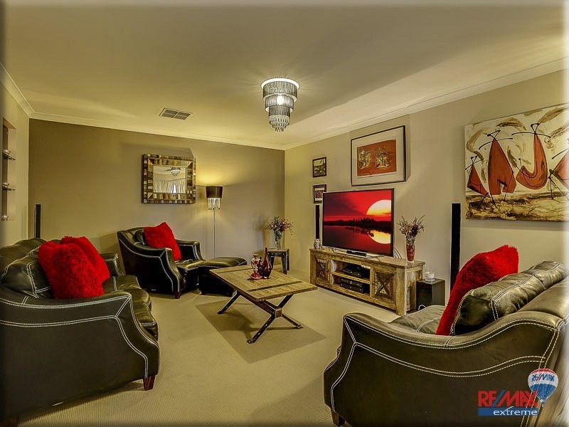10 Whitland Street, Butler WA 6036