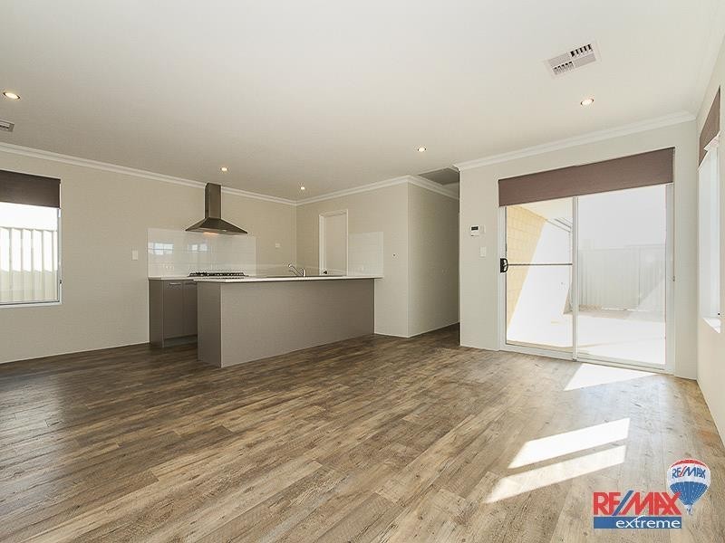 17 Bearing Way, Alkimos WA 6038