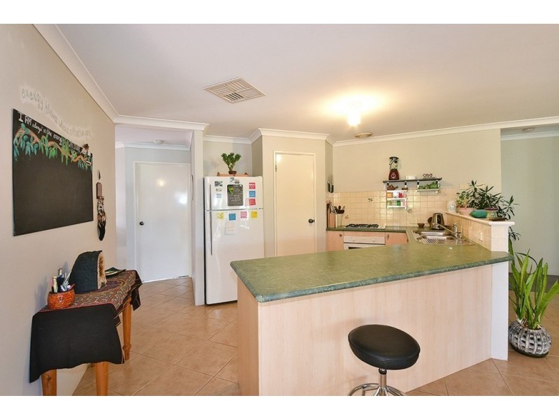 6 Kurnalpi Turn, Wanneroo WA 6065