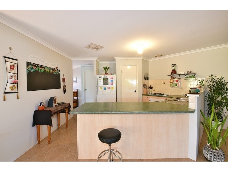 6 Kurnalpi Turn, Wanneroo WA 6065