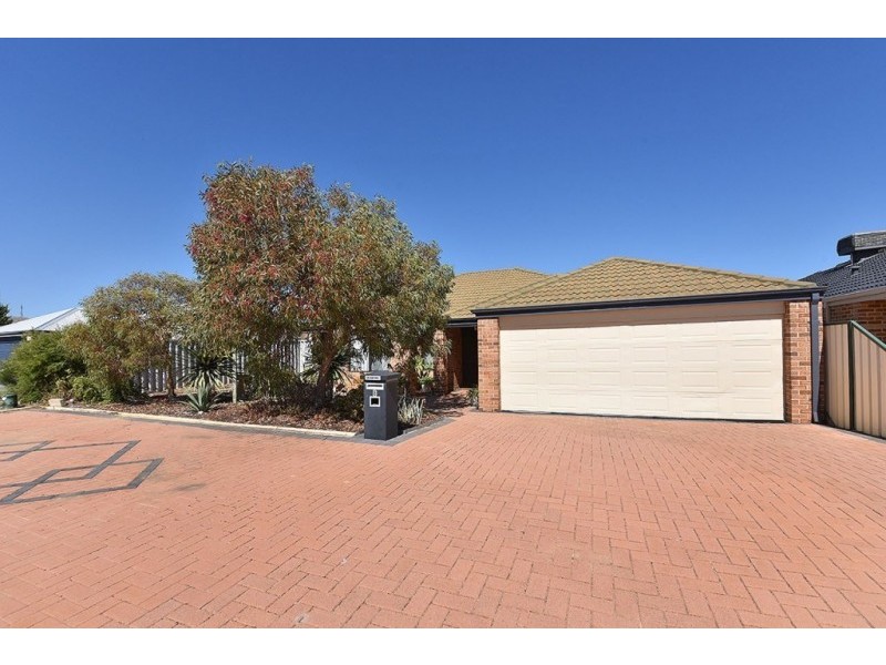 6 Kurnalpi Turn, Wanneroo WA 6065