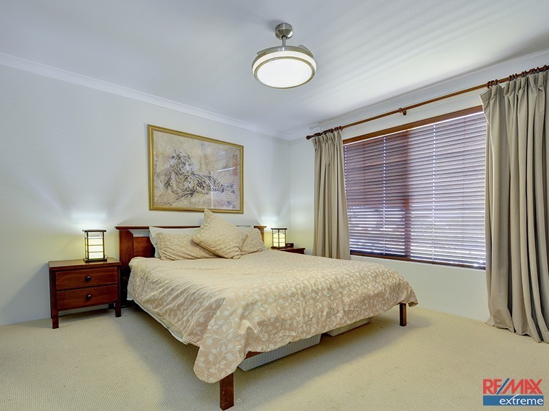 119 East Road, Hocking WA 6065