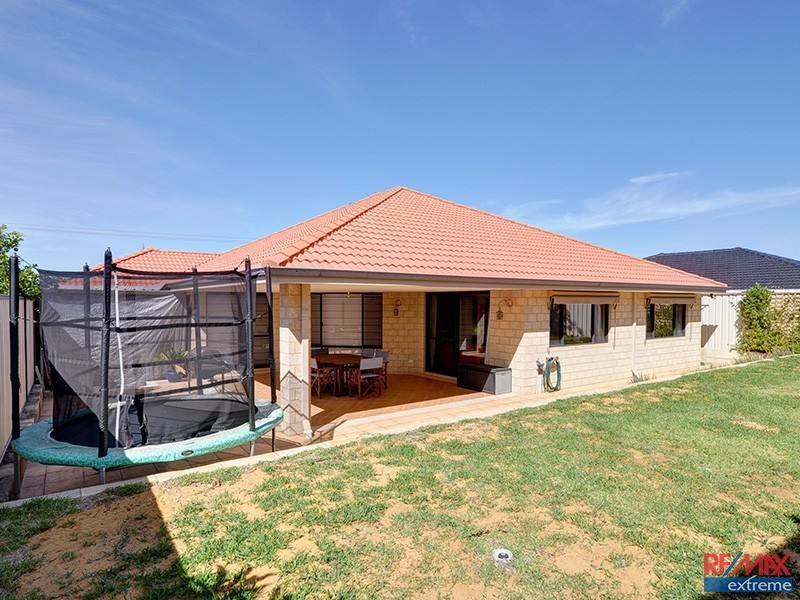 119 East Road, Hocking WA 6065