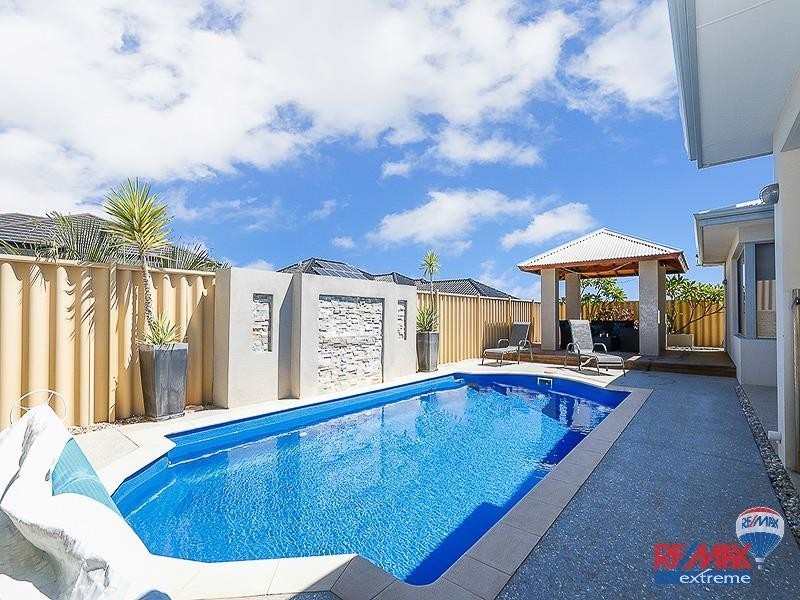 5 Tulum Approach, Iluka WA 6028