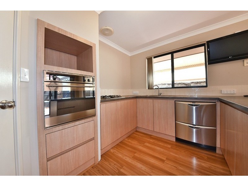 6 Kahana Parkway, Butler WA 6036