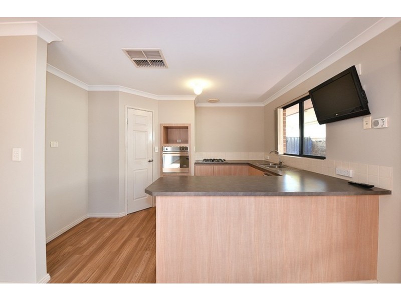 6 Kahana Parkway, Butler WA 6036