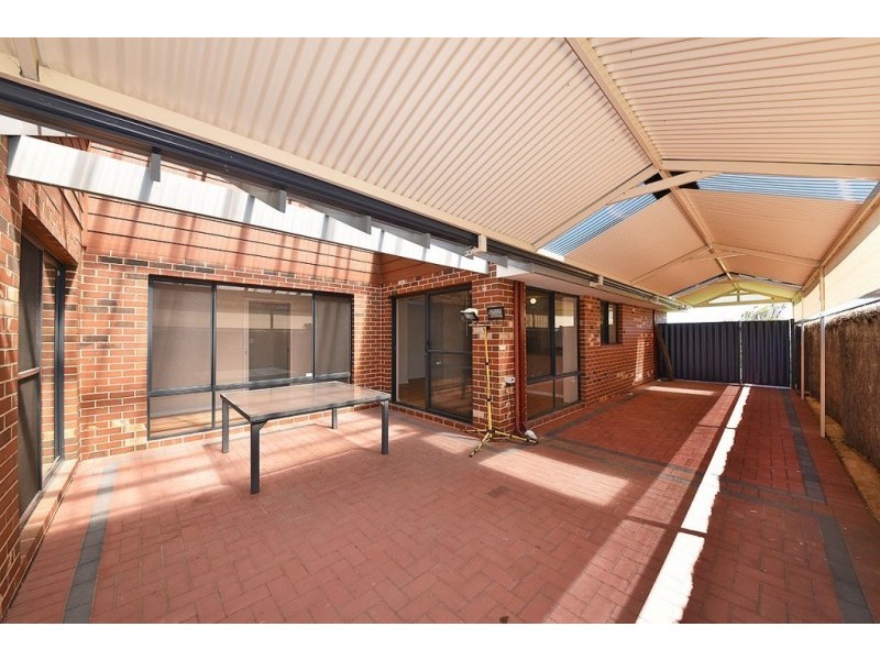 6 Kahana Parkway, Butler WA 6036