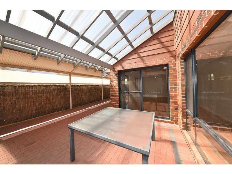 6 Kahana Parkway, Butler WA 6036