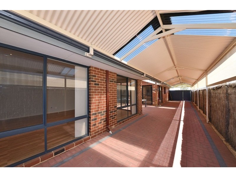 6 Kahana Parkway, Butler WA 6036