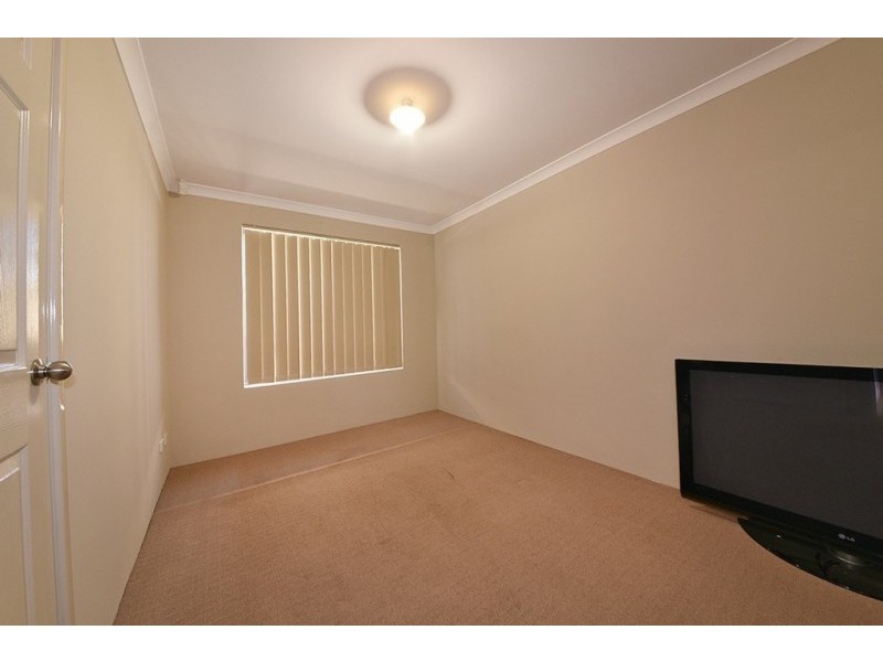 6 Kahana Parkway, Butler WA 6036