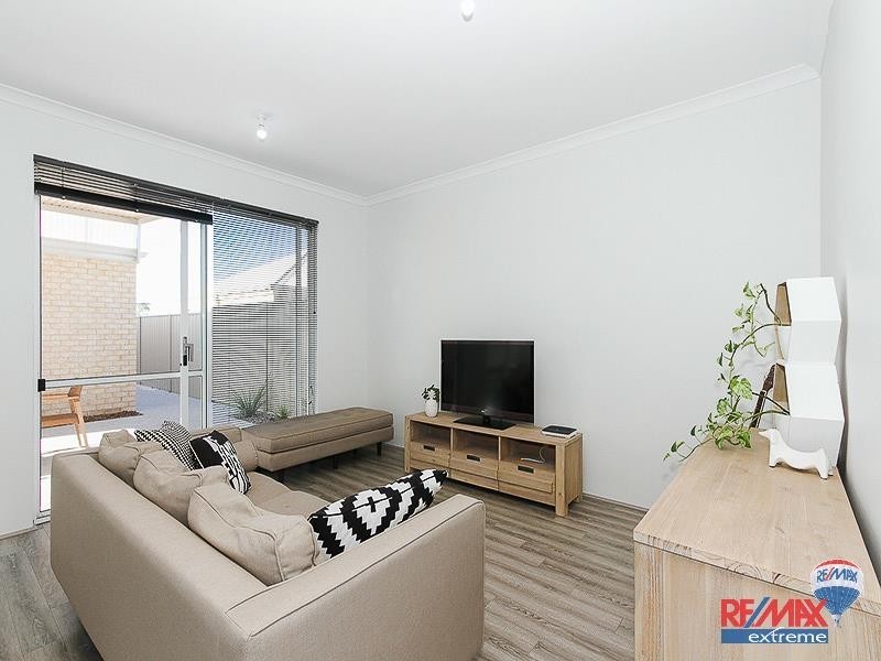 27 Tredegar Street, Butler WA 6036