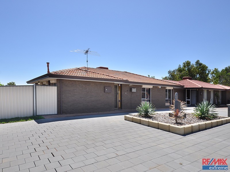 2 Kelly Road, Girrawheen WA 6064