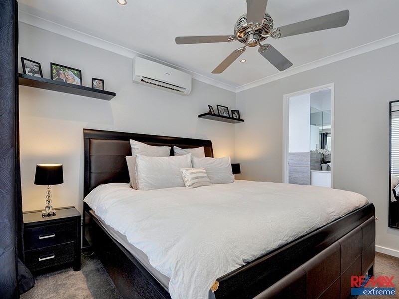 4 Ghan Place, Currambine WA 6028