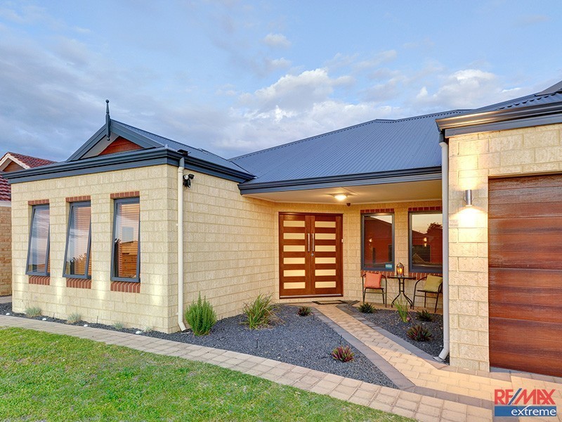 12 Alandale Bend, Banksia Grove WA 6031