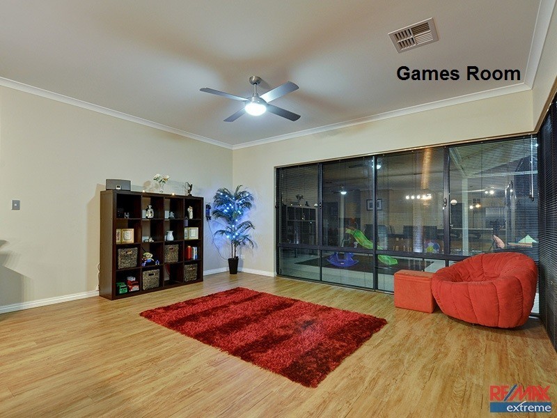 12 Alandale Bend, Banksia Grove WA 6031