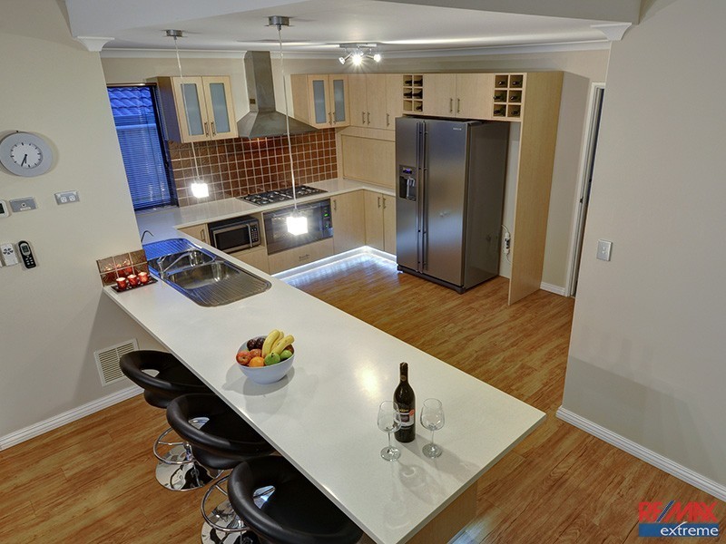 12 Alandale Bend, Banksia Grove WA 6031