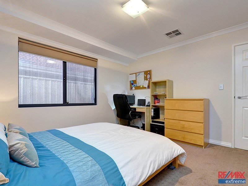 12 Alandale Bend, Banksia Grove WA 6031