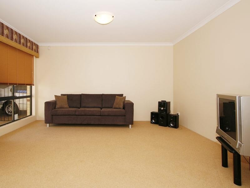 7 Durley Way, Butler WA 6036