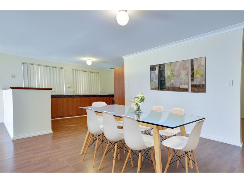 6 Gardneri Way, Banksia Grove WA 6031