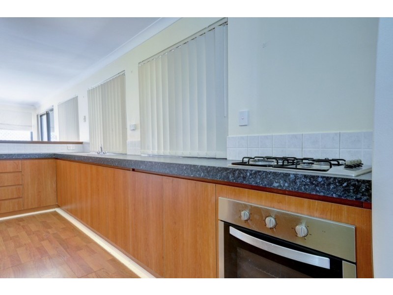 6 Gardneri Way, Banksia Grove WA 6031
