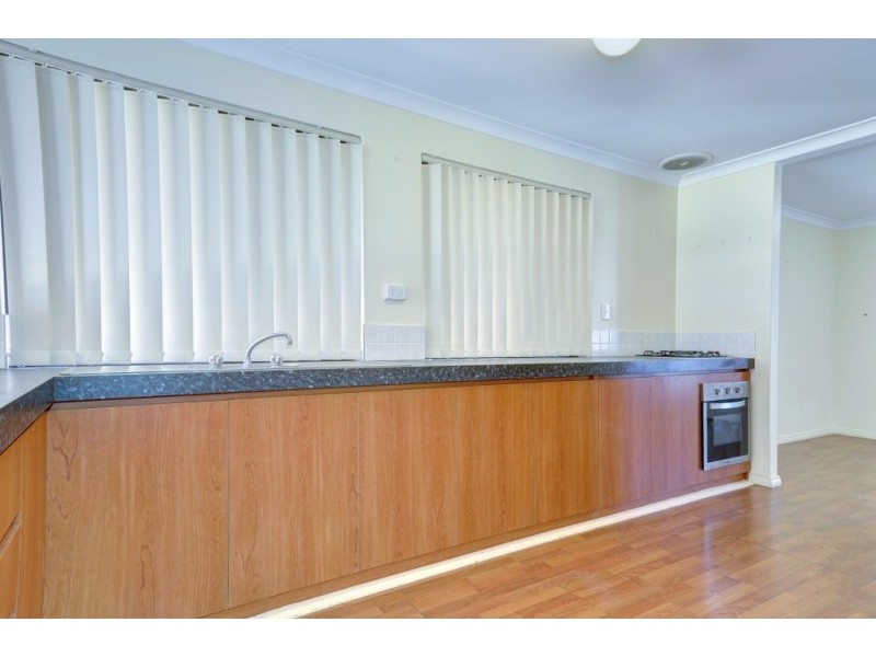 6 Gardneri Way, Banksia Grove WA 6031