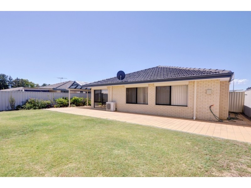 6 Gardneri Way, Banksia Grove WA 6031