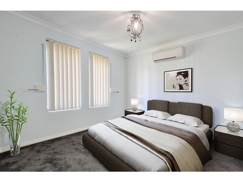 6 Gardneri Way, Banksia Grove WA 6031