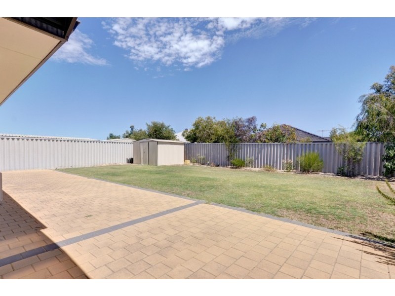 6 Gardneri Way, Banksia Grove WA 6031