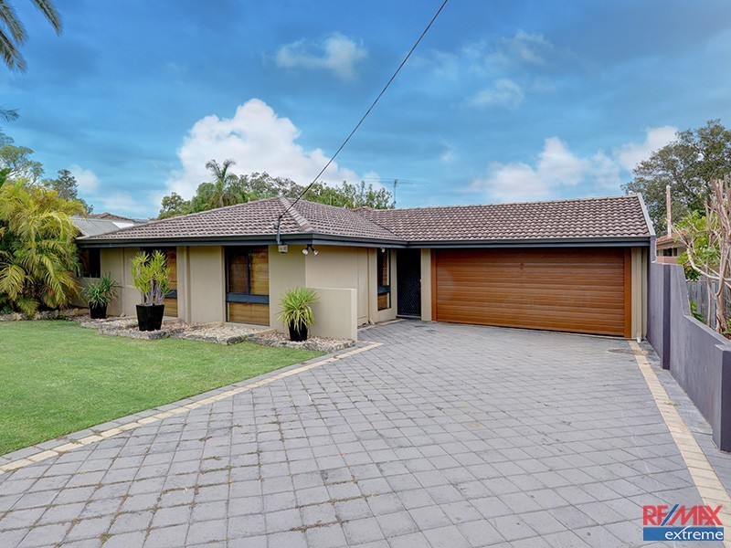 5 Woonan Street, Wanneroo WA 6065