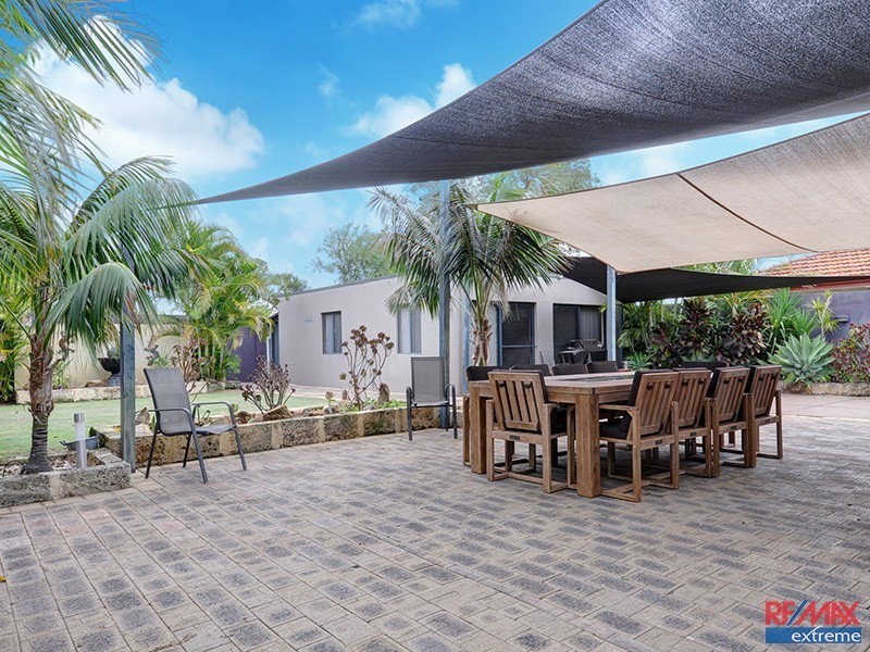 5 Woonan Street, Wanneroo WA 6065