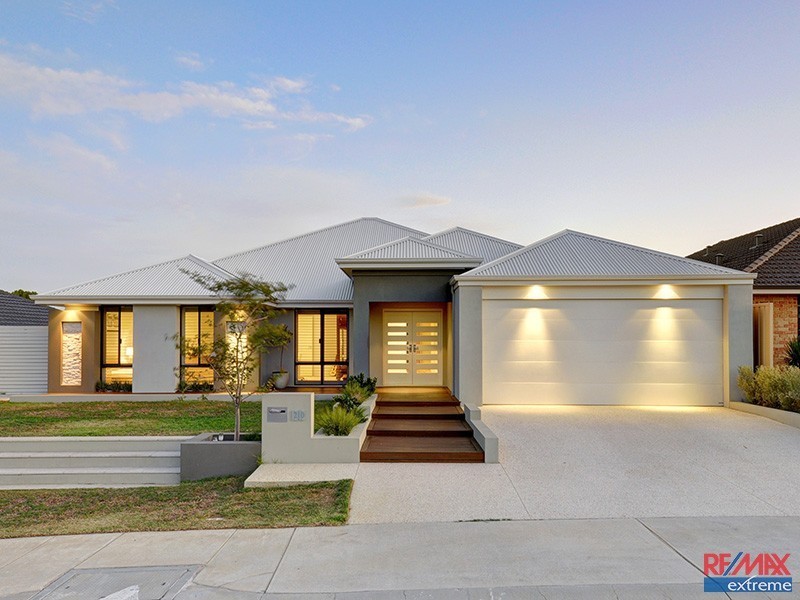 20 Toledo Drive, Hocking WA 6065