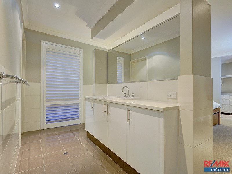 20 Toledo Drive, Hocking WA 6065