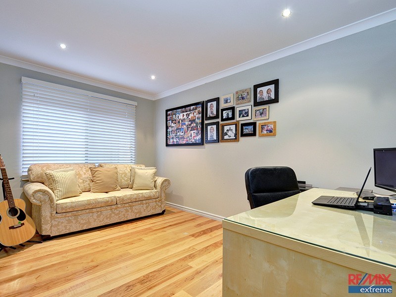 20 Toledo Drive, Hocking WA 6065