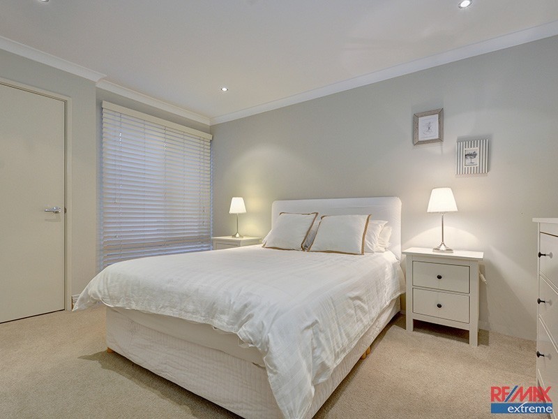 20 Toledo Drive, Hocking WA 6065