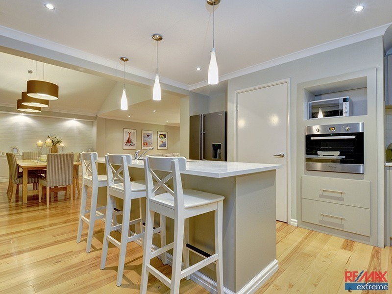 20 Toledo Drive, Hocking WA 6065