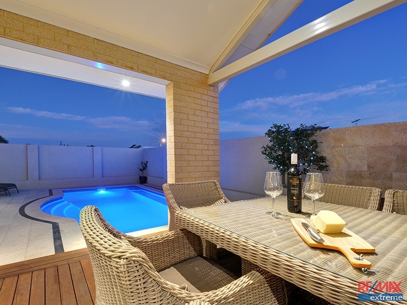 20 Toledo Drive, Hocking WA 6065