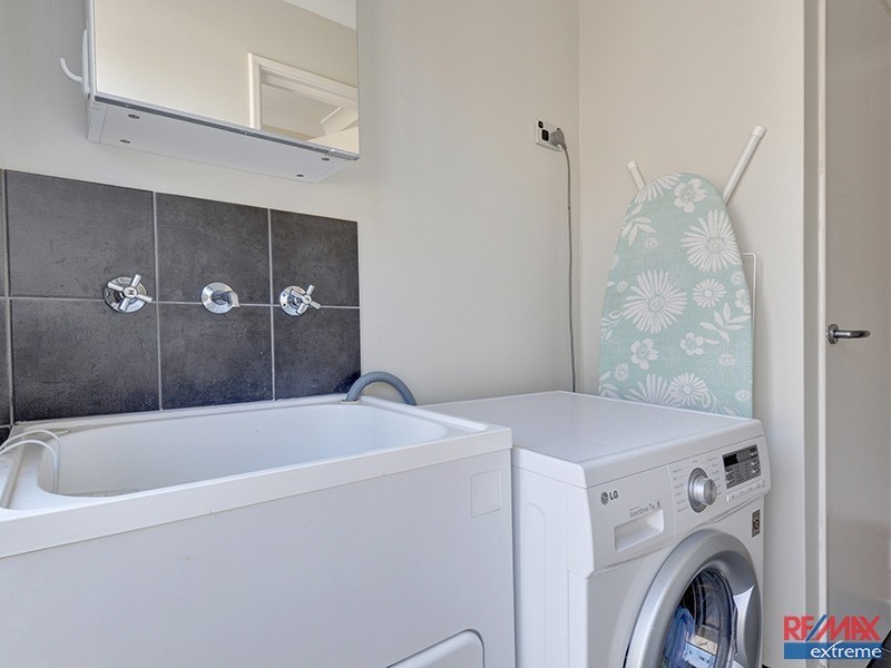 15 Salzburg Way, Wanneroo WA 6065