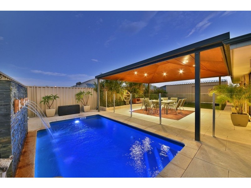 95 Da Vinci Drive, Tapping WA 6065