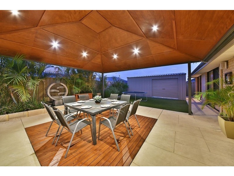 95 Da Vinci Drive, Tapping WA 6065