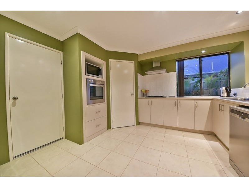 95 Da Vinci Drive, Tapping WA 6065