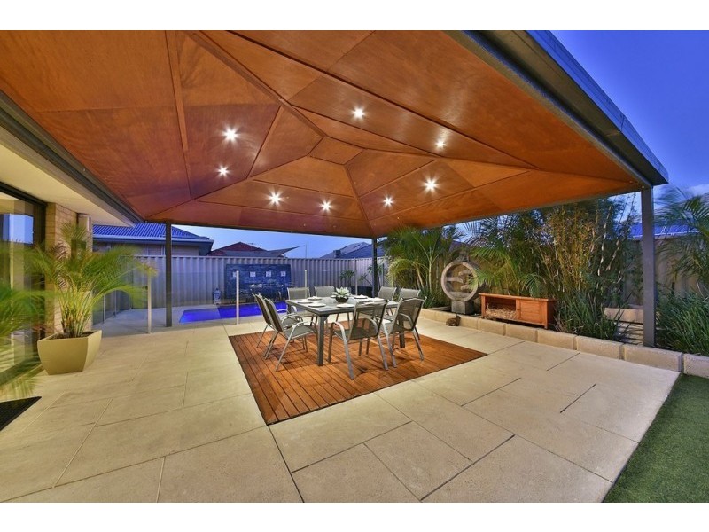 95 Da Vinci Drive, Tapping WA 6065