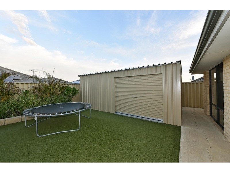 95 Da Vinci Drive, Tapping WA 6065