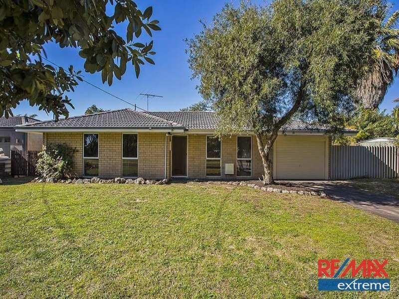 8 Waidup Street, Wanneroo WA 6065