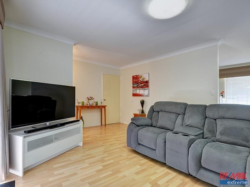 8 Waidup Street, Wanneroo WA 6065