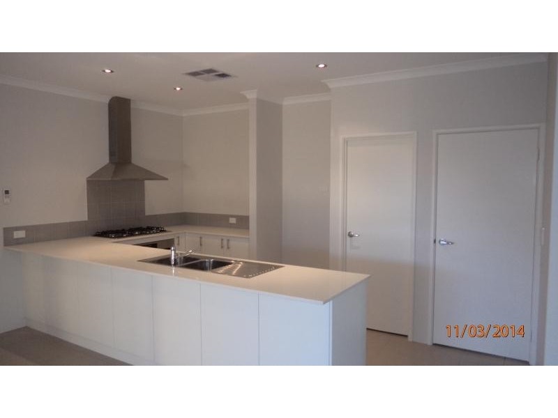 36 Cochrane Loop, Aveley WA 6069