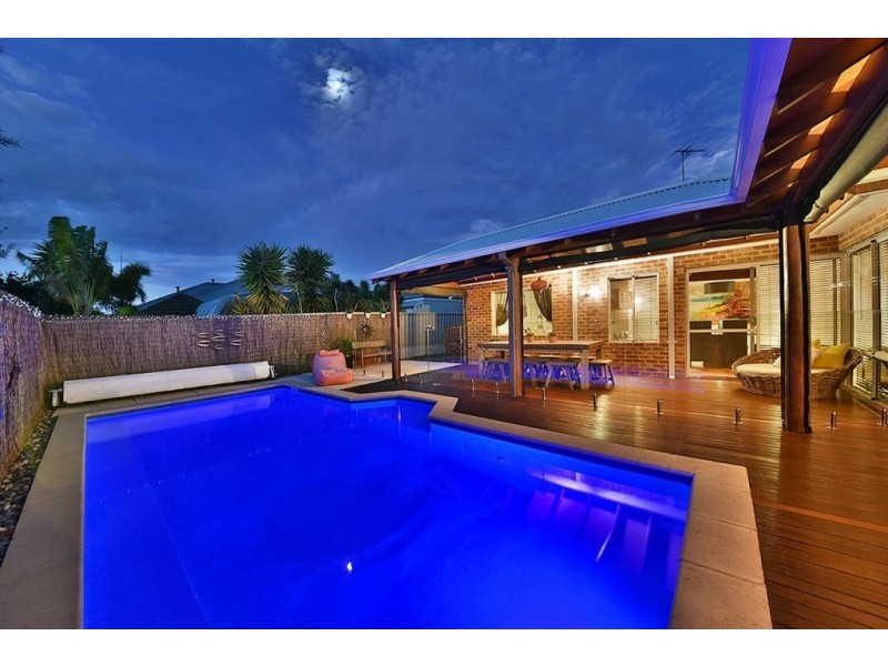 7 Champaigne Drive, Tapping WA 6065