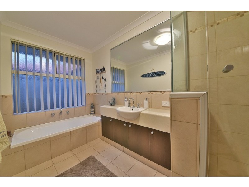 7 Champaigne Drive, Tapping WA 6065